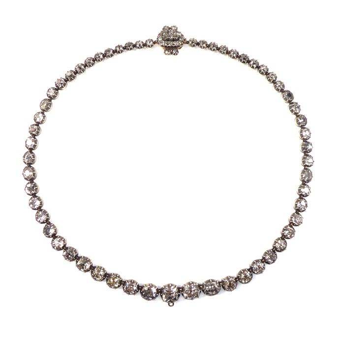 Draduated diamond collet necklace | MasterArt